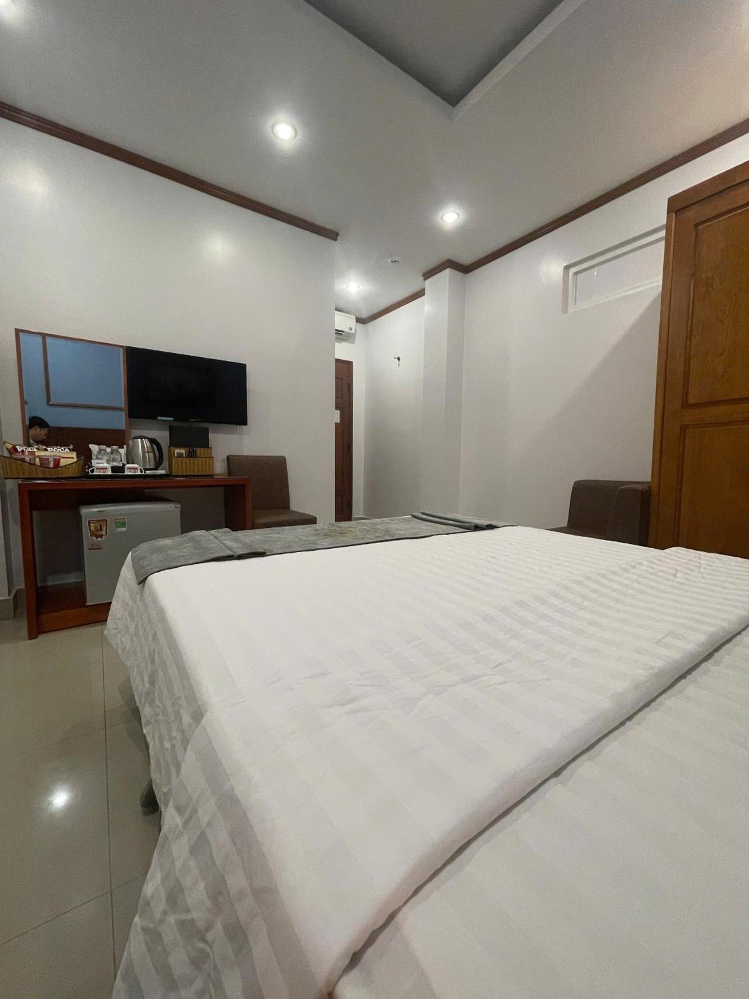 Lien Do Star Hotel Bao Loc Buitenkant foto